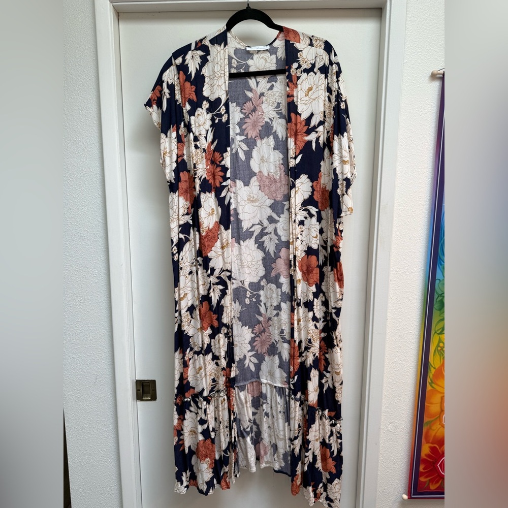 Ces Femme Floral Kimono in Navy and Cream